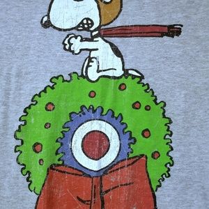 Men's Peanuts Snoopy Ugly Christmas T-shirt sz Med